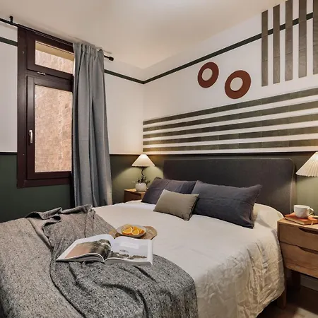 Cinar - 2 Bedrooms And Balcony In Sant Antoni Barcelona